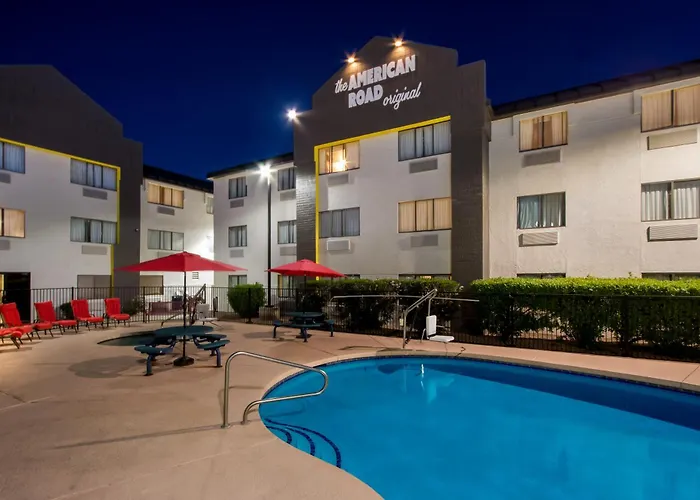 Super 8 By Wyndham Gilbert Mesa